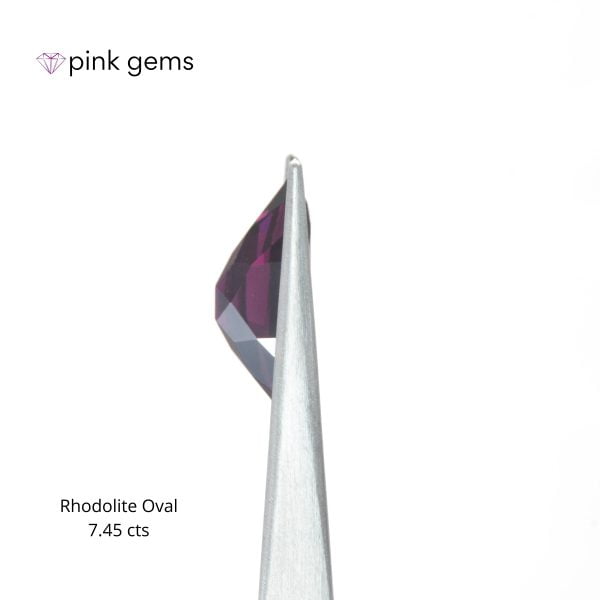 Rhodolite purple garnet, 7. 45cts, oval, luxury - pink gems